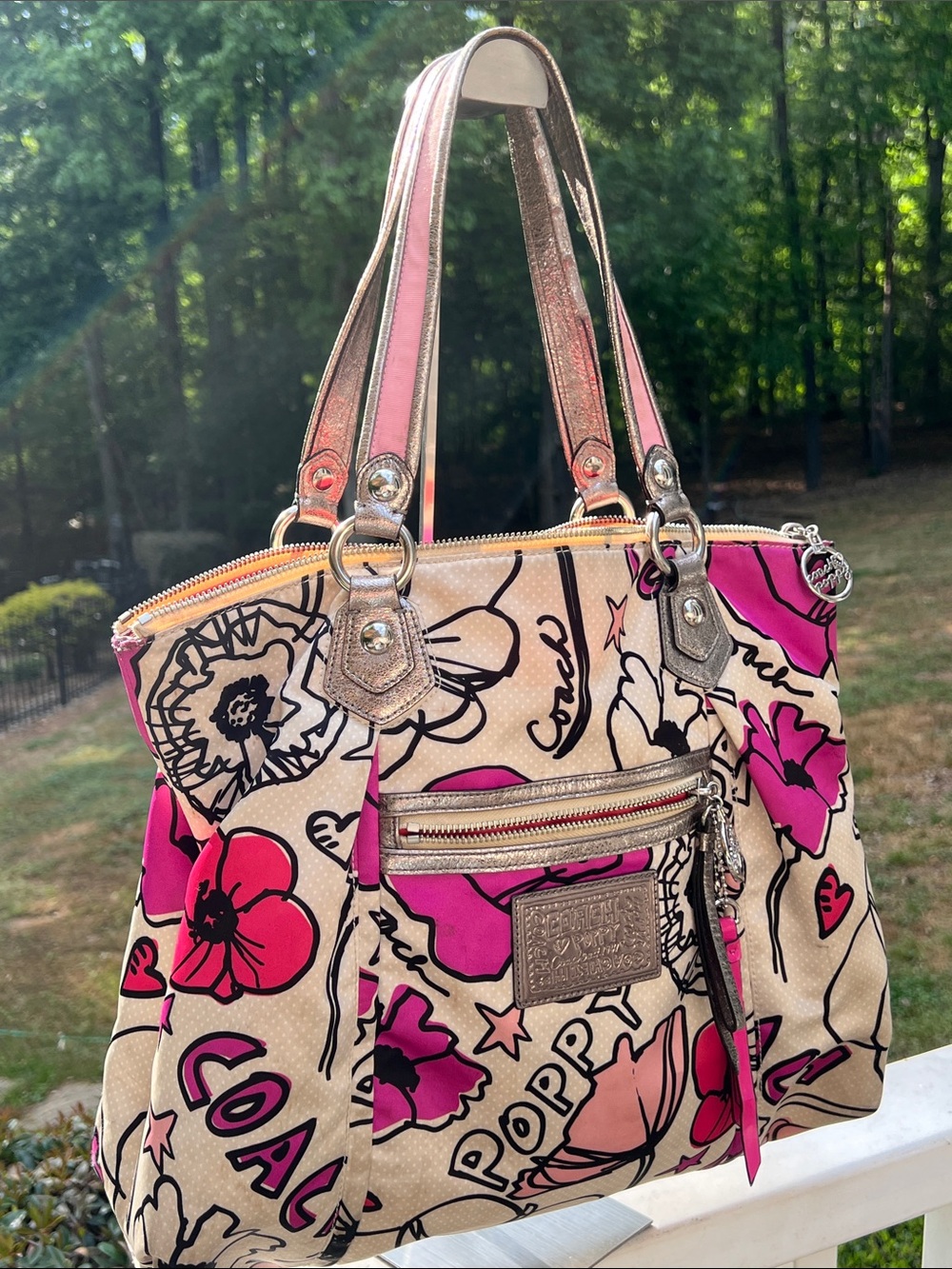 Coach Poppy Floral Graffiti Sateen Tote Pink and Cream Y2K 16306 - Picture 17 of 17